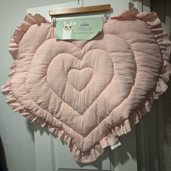 Laughing LLAMA HEART 🩷 SHAPED QUILTED PLAY-MAT PINK Ruffled Decor 34” X 31” - Picture 5 of 6